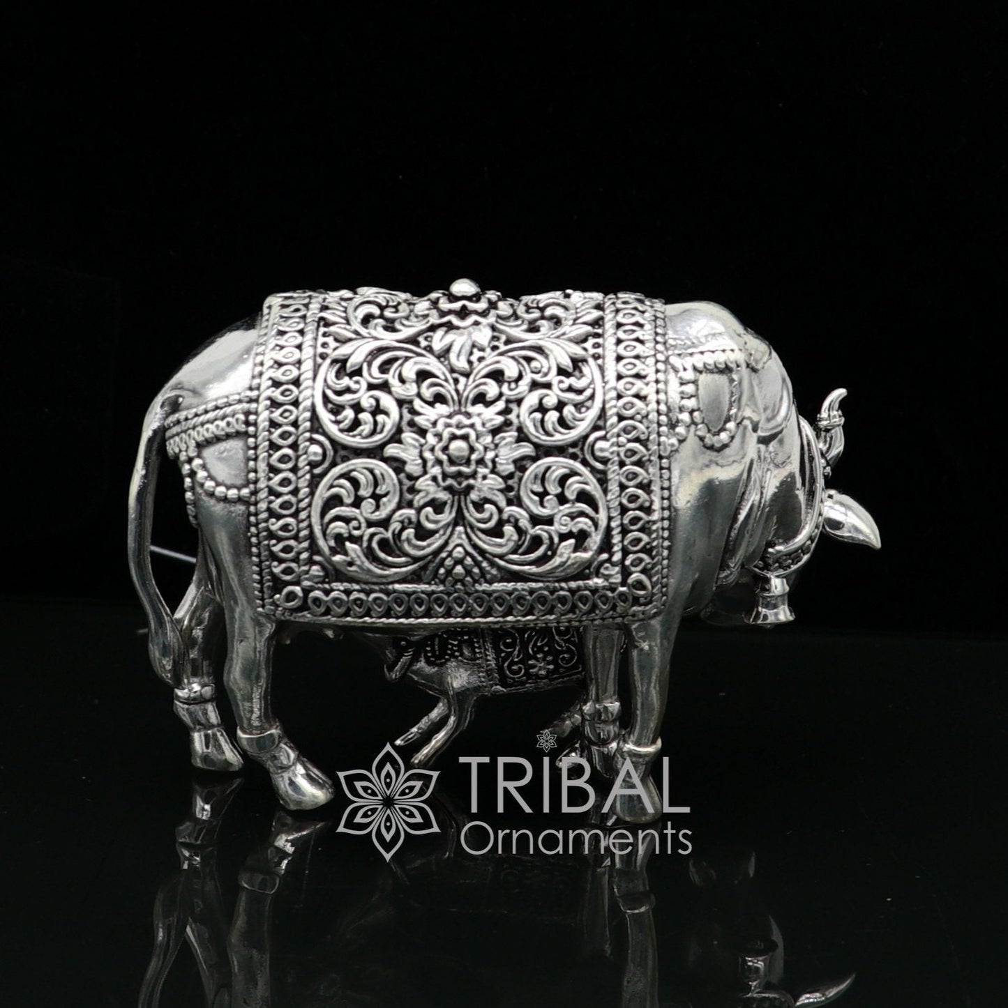 3" x 2" cow 925 sterling silver Kamdhenu cow, deity's cow, wishing cow, silver worshipping article for wealth and prosperity art631 - TRIBAL ORNAMENTS