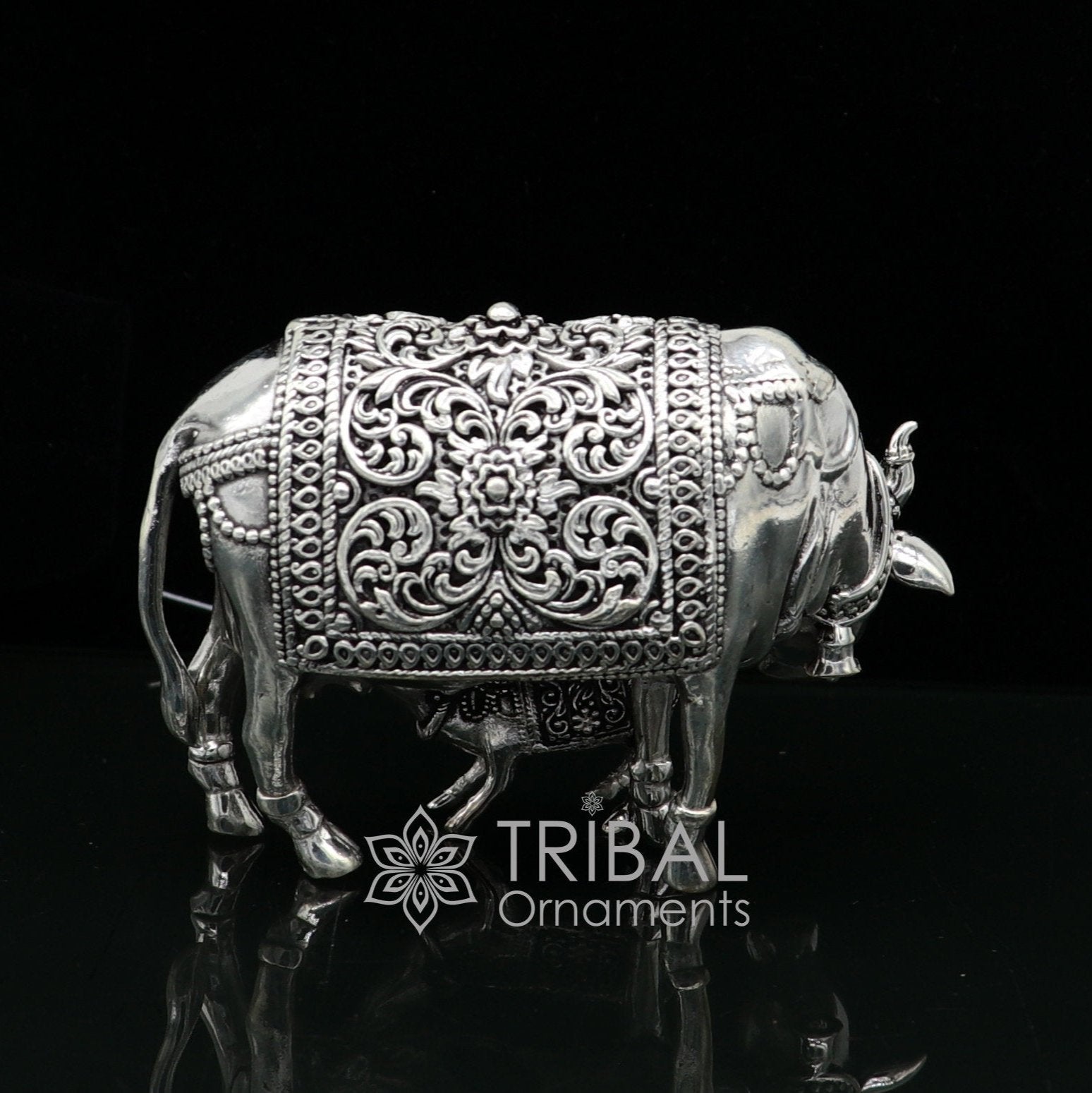 3" x 2" cow 925 sterling silver Kamdhenu cow, deity's cow, wishing cow, silver worshipping article for wealth and prosperity art631 - TRIBAL ORNAMENTS
