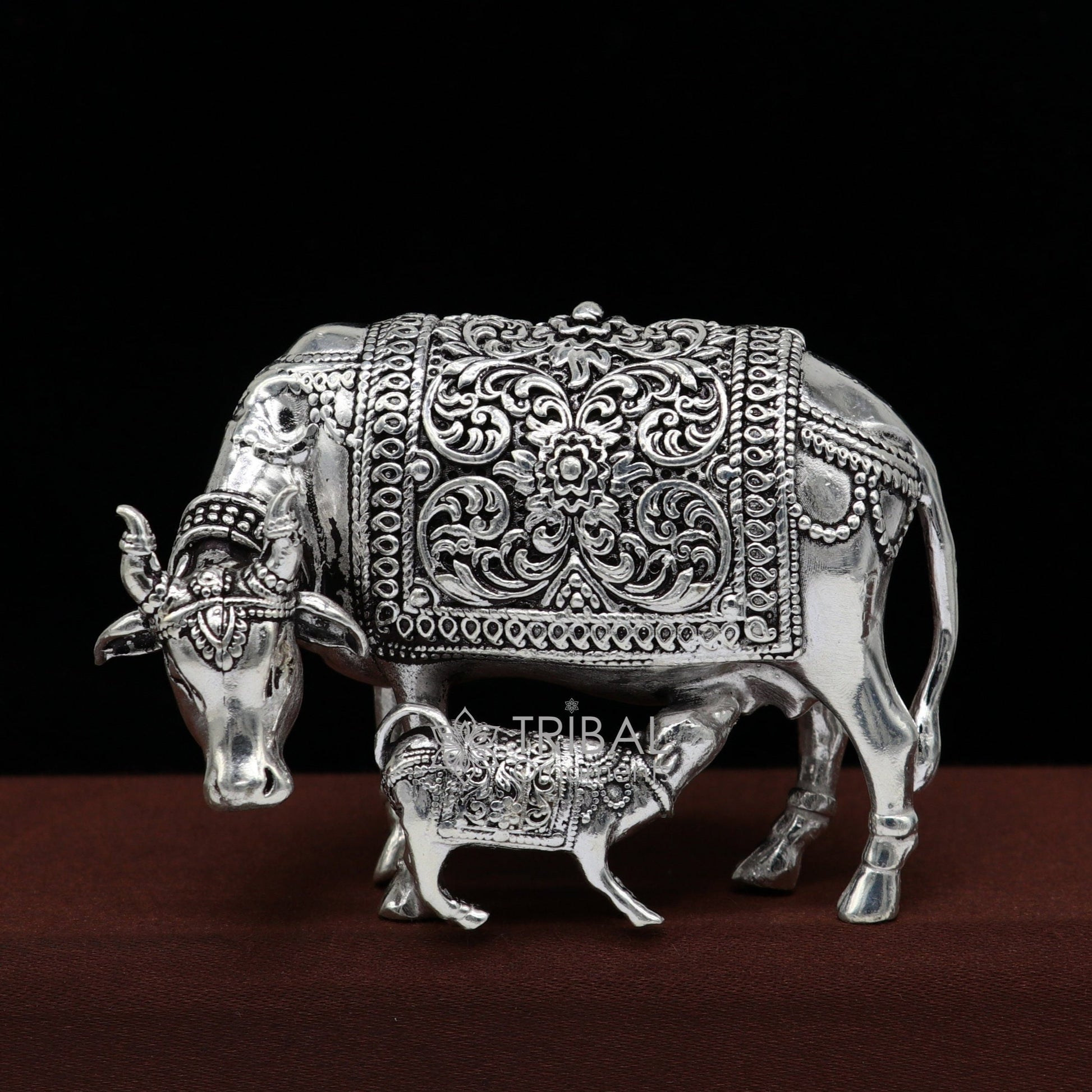 3" x 2" cow 925 sterling silver Kamdhenu cow, deity's cow, wishing cow, silver worshipping article for wealth and prosperity art631 - TRIBAL ORNAMENTS