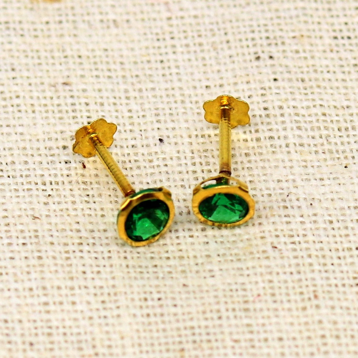 4.2mm 18k yellow gold handmade fabulous green cubic zircon stone excellent antique vintage design stud earrings pair unisex jewelry er113 - TRIBAL ORNAMENTS