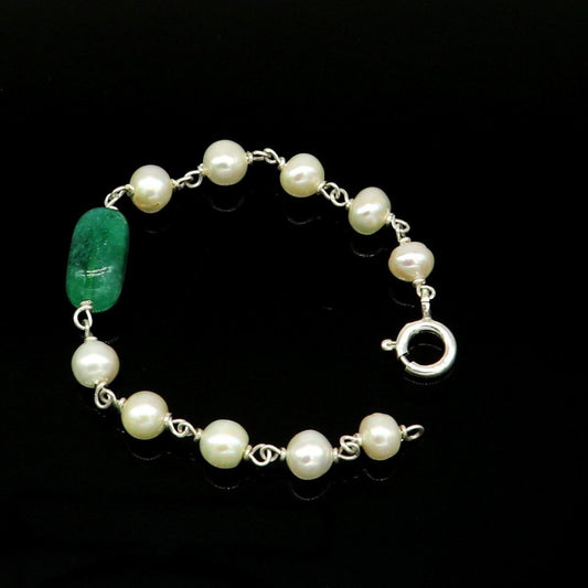 Handmade 925 sterling silver baby bracelet with beaded pearls and jade stones, unisex newborn jewelry by TRIBAL ORNAMENTS.
