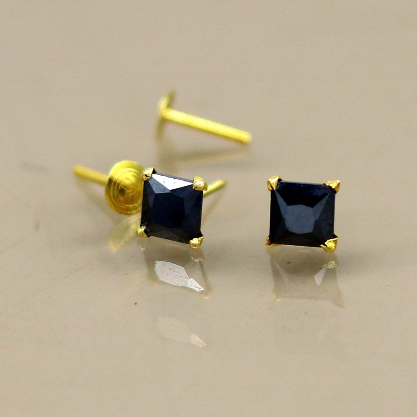 4mm 18kt yellow gold handmade single black stone stud earring, excellent light weight daily use customized gifting unisex jewelry er106 - TRIBAL ORNAMENTS