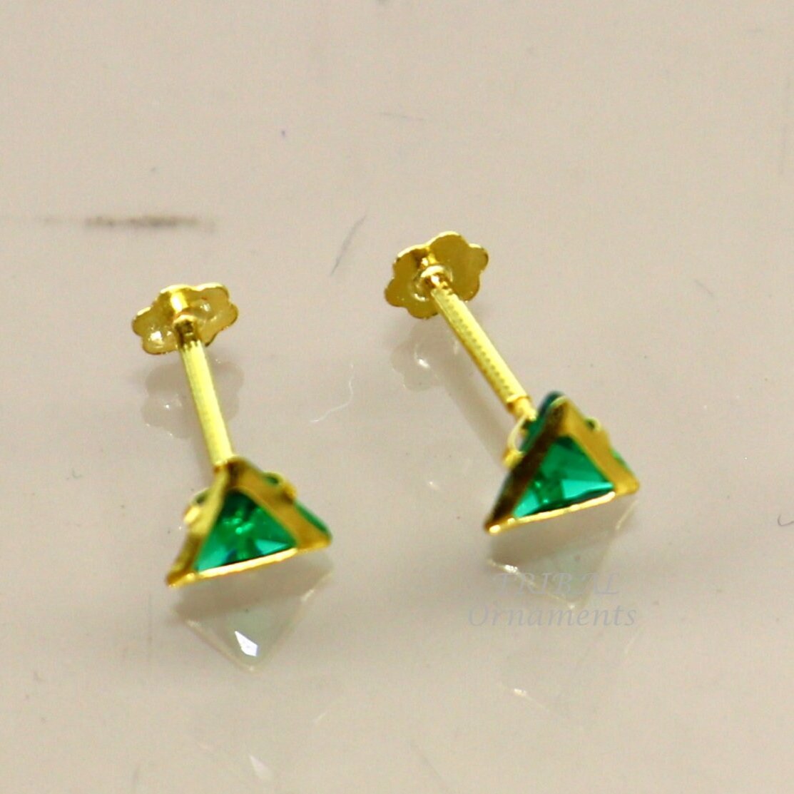 4mm 18kt yellow gold handmade single green stone Triangle shape stud earring cartilage earring customized unisex screw back jewelry er151 - TRIBAL ORNAMENTS