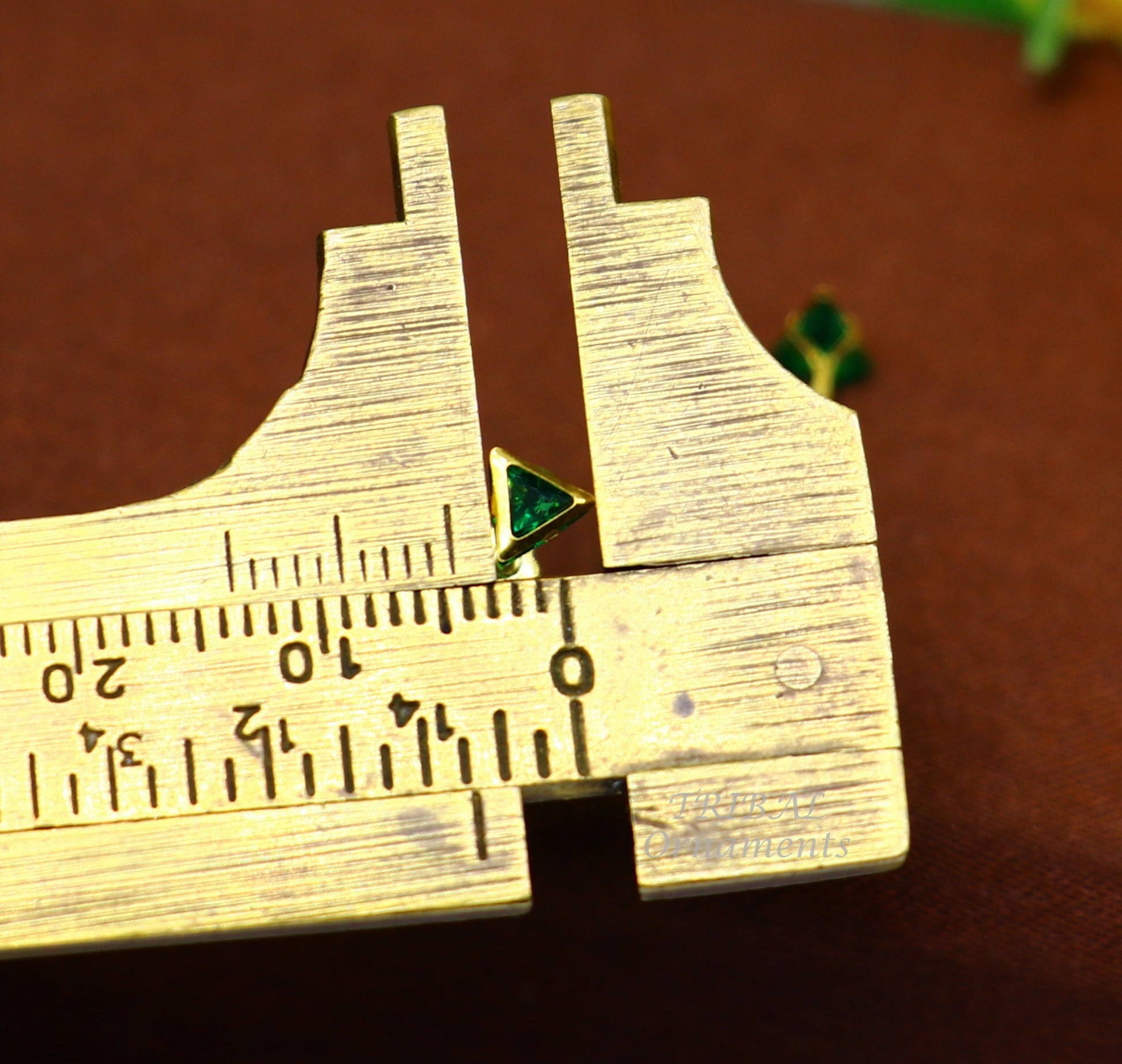 4mm 18kt yellow gold handmade single green stone Triangle shape stud earring cartilage earring customized unisex screw back jewelry er151 - TRIBAL ORNAMENTS