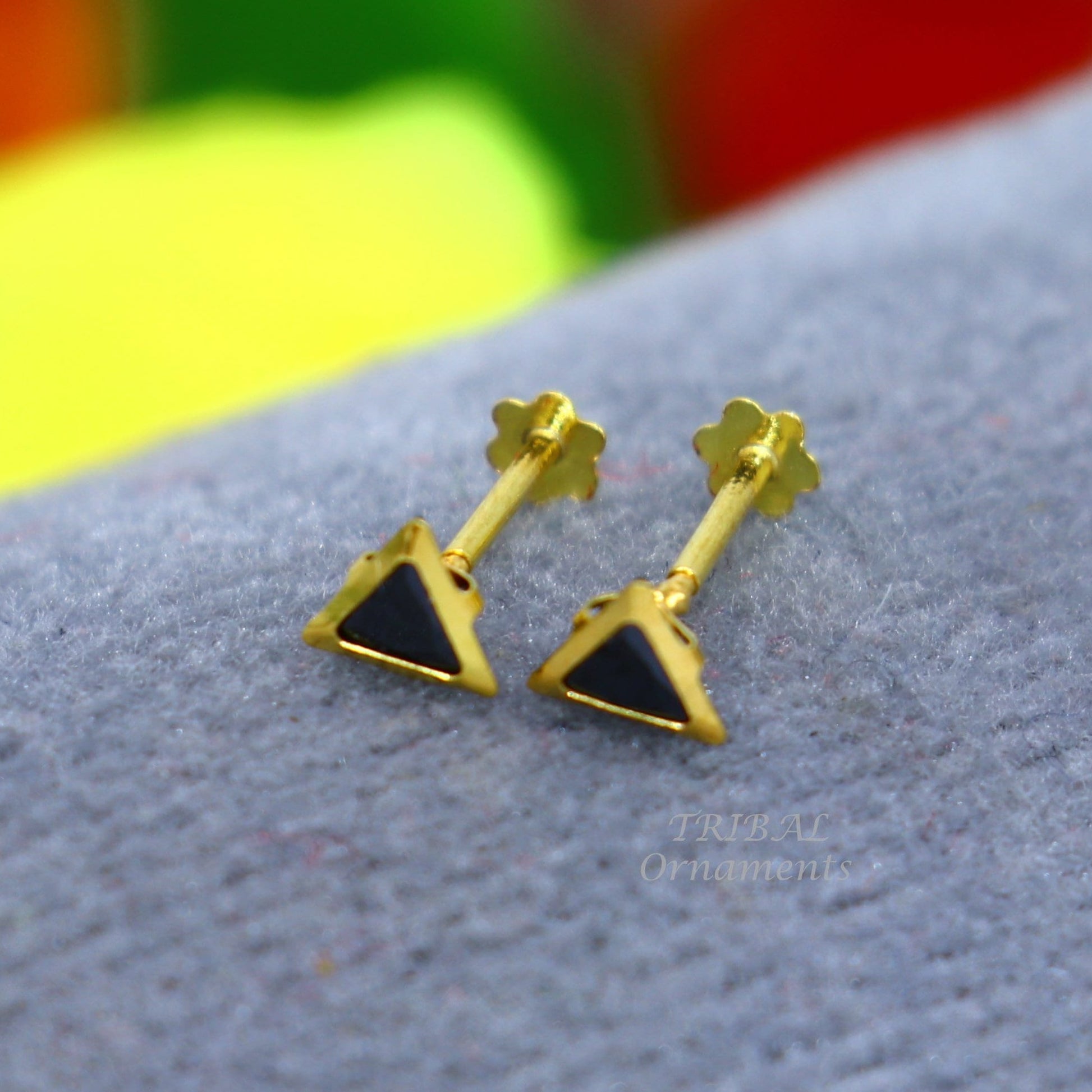 4mm 18kt yellow gold handmade single stone Triangle shape stud earring cartilage earring customized unisex screw back stud jewelry er150 - TRIBAL ORNAMENTS