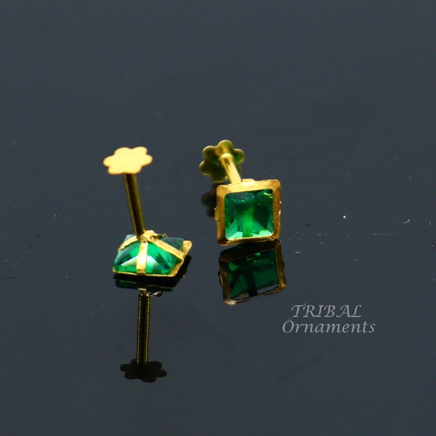 4mm single green stone gorgeous 18kt yellow gold handmade square shape screw back stud earring or nose in unisex jewelry er155 - TRIBAL ORNAMENTS