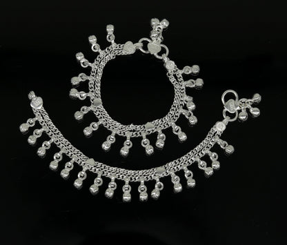 Handmade 5.2-inch sterling silver baby ankle bracelet with customizable charm, unisex design for newborns and kids by Tribal Ornaments.