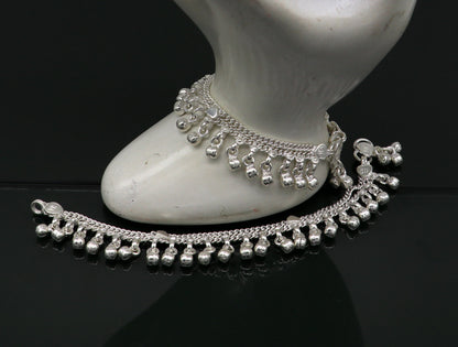 Sterling silver handmade jingling baby ankle bracelet with tiny bells, traditional Indian kids jewelry by Tribal Ornaments.