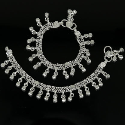 Handmade 5-inch sterling silver baby ankle bracelet with customized charm, unisex design, perfect for newborns and kids.