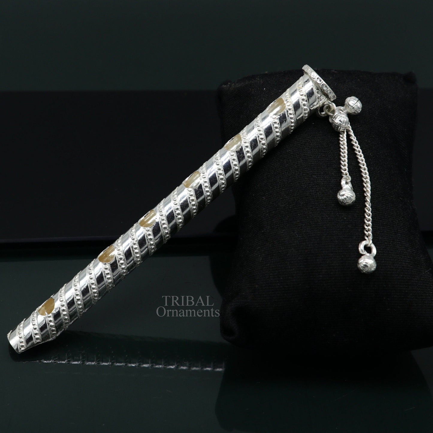 5" long handmade sterling silver Hindu god Lord Krishna flute, stunning divine Krishna gifting silver accessories, puja utensils su724 - TRIBAL ORNAMENTS