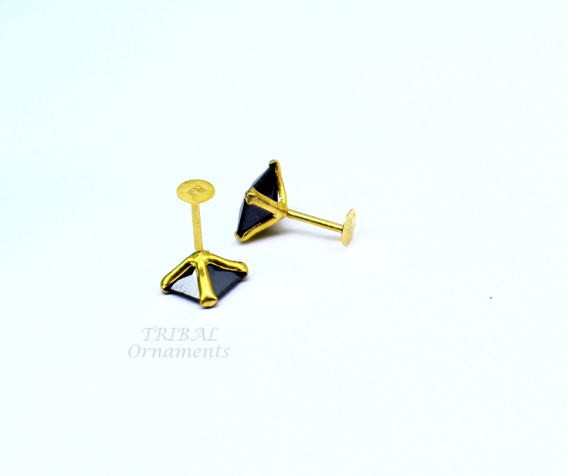 5mm 18kt yellow gold handmade single black stone back screw stud earring cartilage customized unisex jewelry er140 - TRIBAL ORNAMENTS