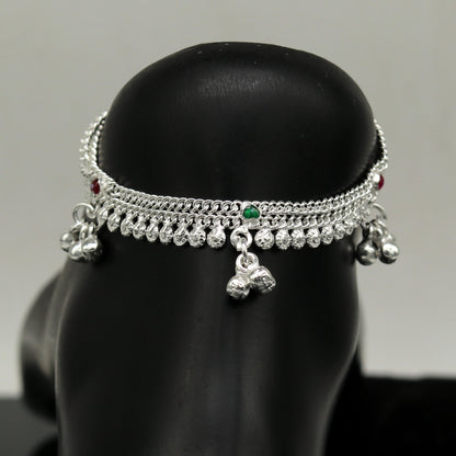 Handmade 6.2-inch sterling silver baby ankle bracelet with unisex design, featuring a customized charm and delicate foot chain.