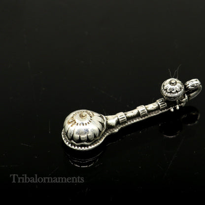 Small 7 GM Saraswati Veena in 925 sterling silver, decorative musical instrument for Goddess Sharda, ideal for puja and temple offerings.