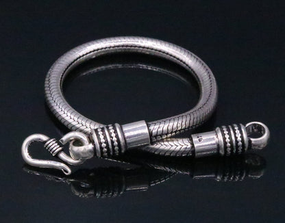 8.5-inch vintage design sterling silver snake chain bracelet, handmade unisex jewelry from Rajasthan India by Tribal Ornaments