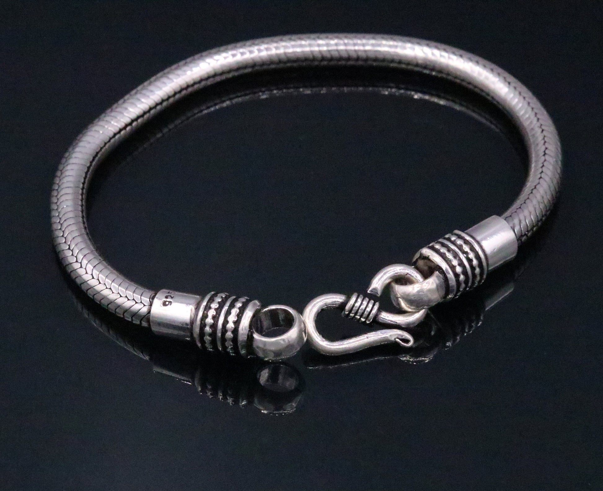 8.5-inch vintage design sterling silver snake chain bracelet from Rajasthan, handmade unisex jewelry by TRIBAL ORNAMENTS.