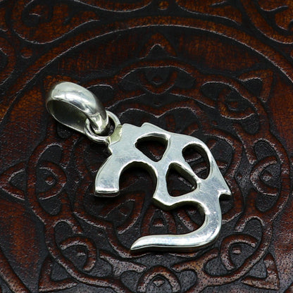 Shiny 925 pure silver Aum OM pendant by Tribal Ornaments, vintage ethnic-style jewelry, perfect for gifting or everyday wear.