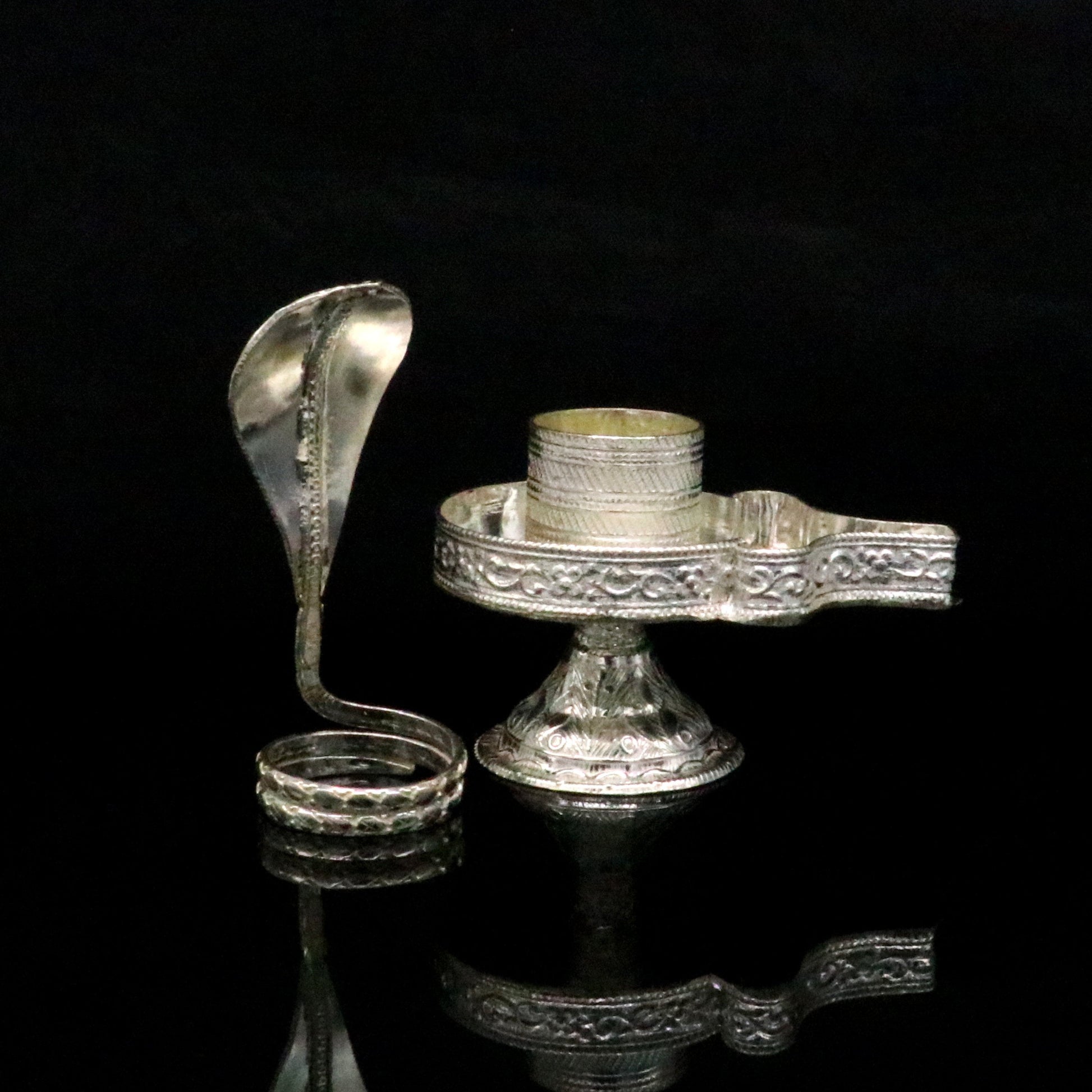 925 fine solid sterling silver lord shiva lingam stand/jalheri, use for put/hold shiva lingam in home temple, awesome handmade article su168 - TRIBAL ORNAMENTS