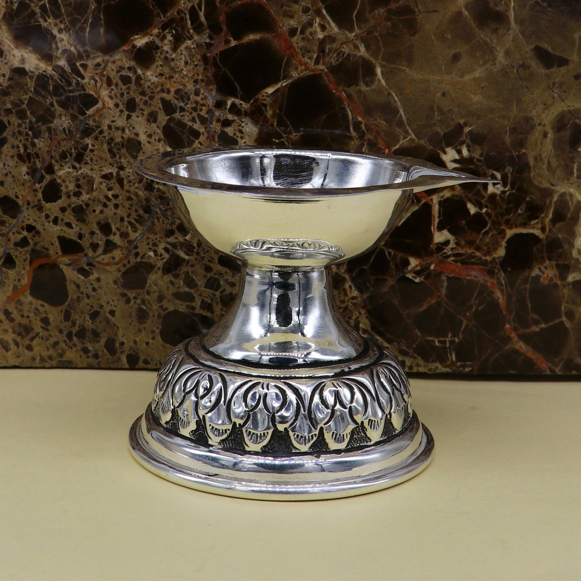 925 fine sterling silver chitai work kandrai work design oil lamp, silver Deepak, silver temple article, puja utensils art figurine  su145 - TRIBAL ORNAMENTS