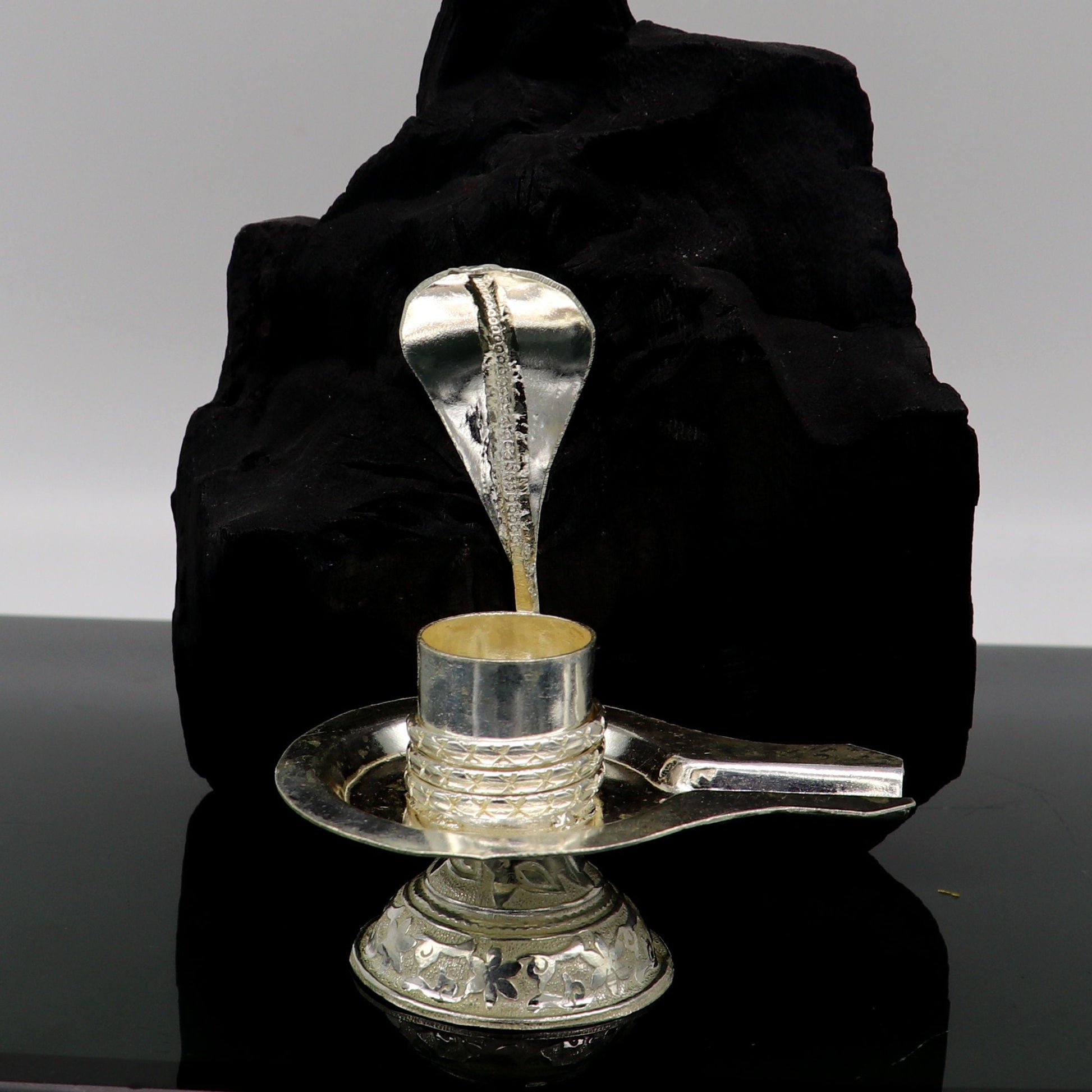 925 pure solid sterling silver lord shiva lingam stand/jalheri, use for put/hold shiva lingam in home temple, awesome handmade article su166 - TRIBAL ORNAMENTS
