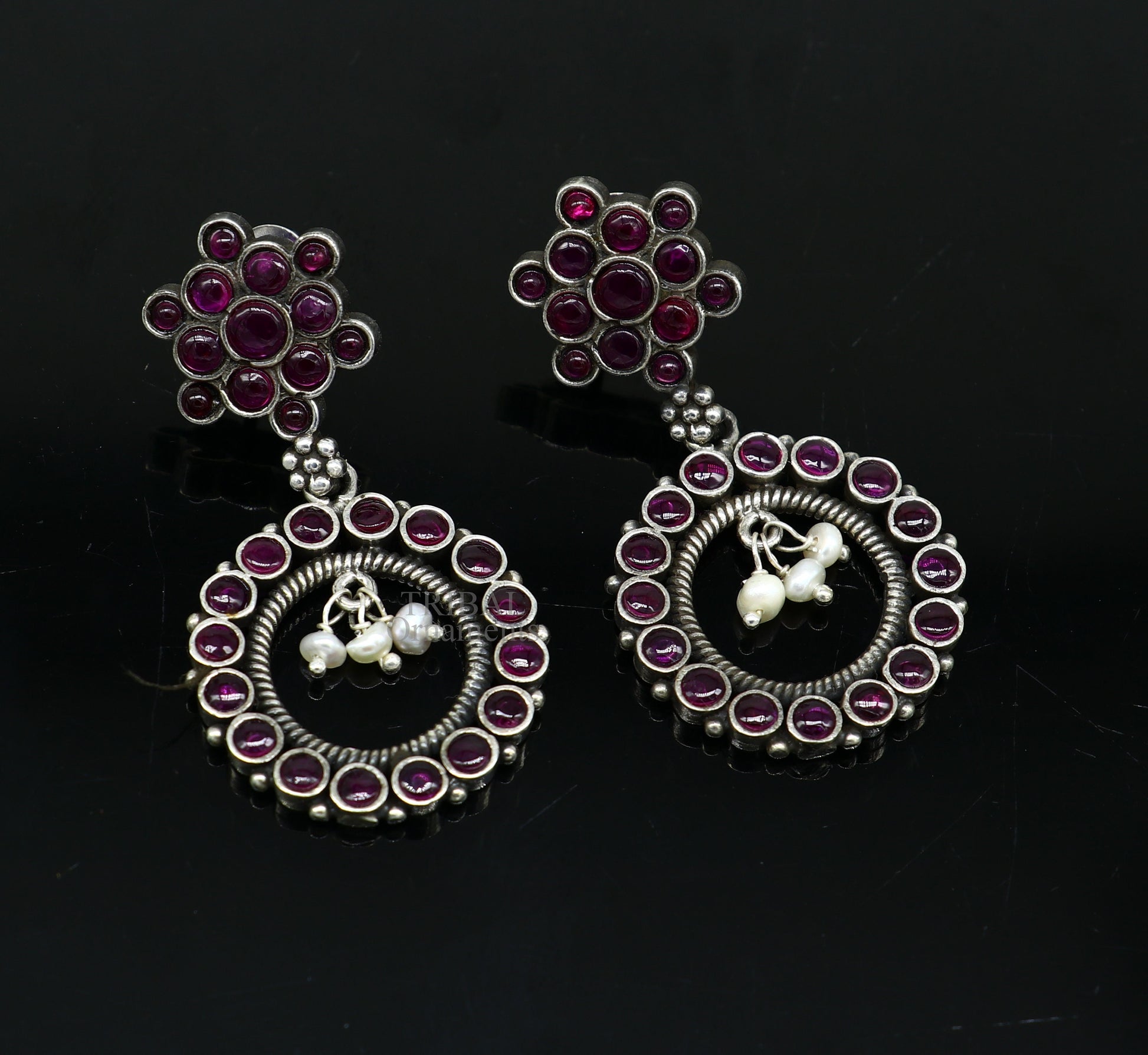 925 silver trendy stud drop earring with red beads and pearl, featuring round dangle design, ideal for gifting by TRIBAL ORNAMENTS.