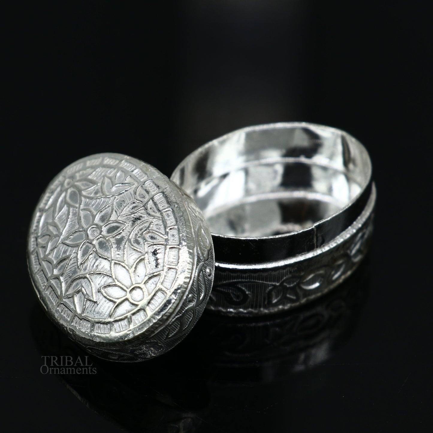 925 solid silver vintage oval shape brides gift kajal box, trinket box, sindur box, eyeliner box, silver utensils, best bridal gift stb341 - TRIBAL ORNAMENTS