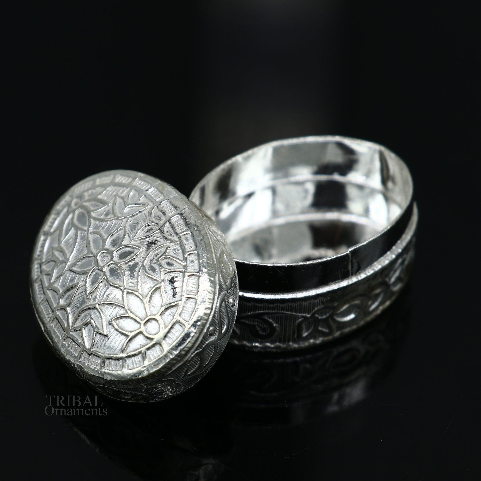 925 solid silver vintage oval shape brides gift kajal box, trinket box, sindur box, eyeliner box, silver utensils, best bridal gift stb341 - TRIBAL ORNAMENTS