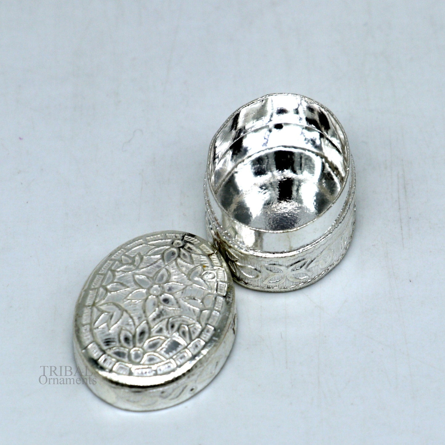 925 solid silver vintage oval shape brides gift kajal box, trinket box, sindur box, eyeliner box, silver utensils, best bridal gift stb341 - TRIBAL ORNAMENTS