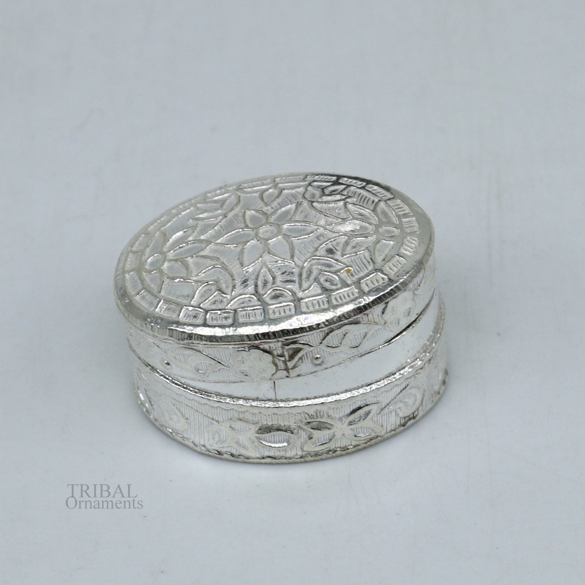 925 solid silver vintage oval shape brides gift kajal box, trinket box, sindur box, eyeliner box, silver utensils, best bridal gift stb341 - TRIBAL ORNAMENTS
