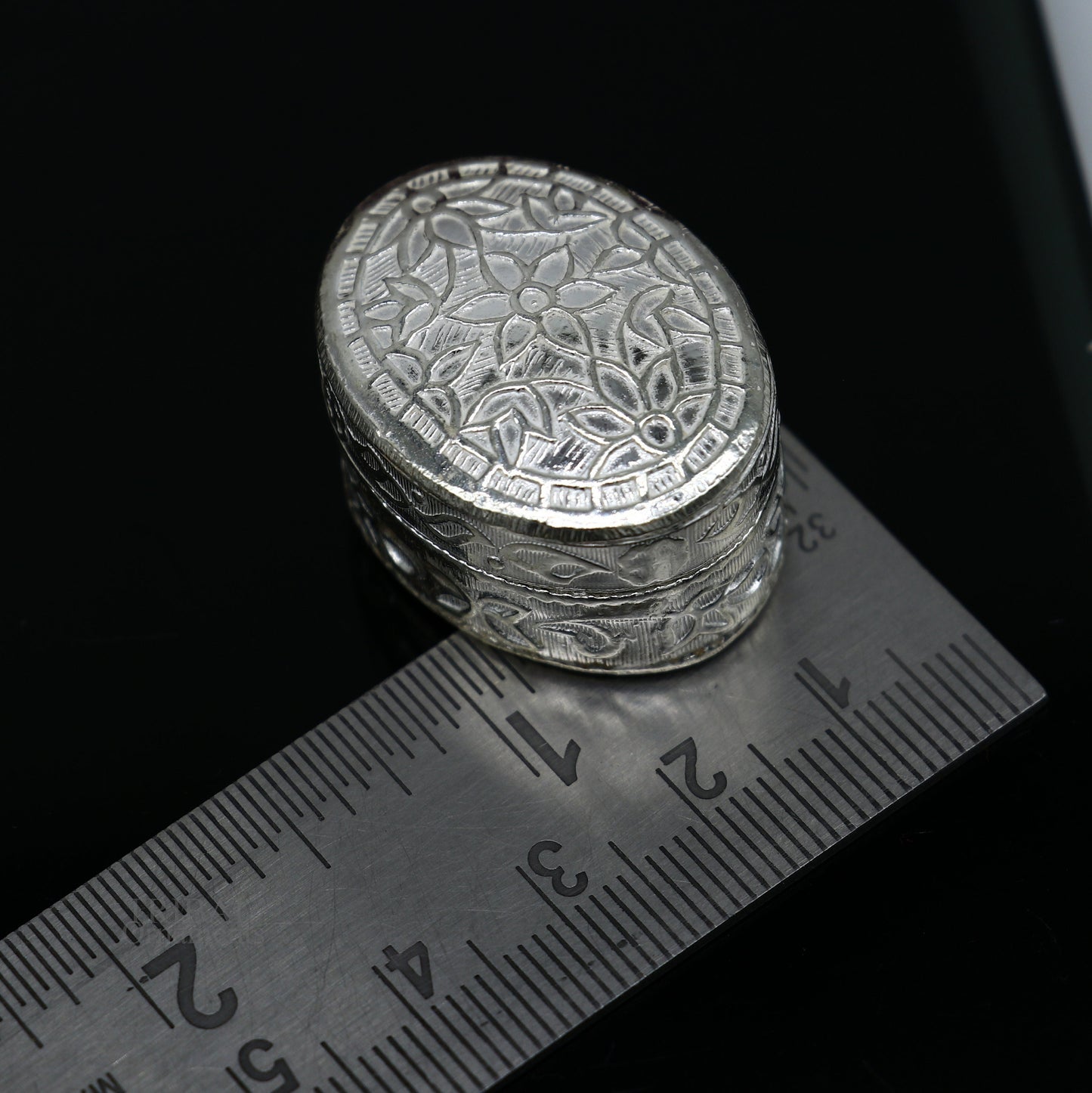 925 solid silver vintage oval shape brides gift kajal box, trinket box, sindur box, eyeliner box, silver utensils, best bridal gift stb341 - TRIBAL ORNAMENTS