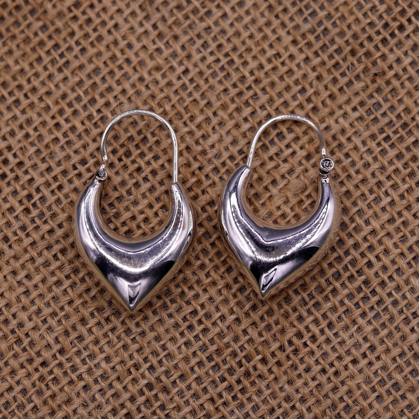 Handmade 925 sterling silver unisex hoop earrings with vintage tribal design, ethnic Bali jewelry, custom-made tribal ornament.