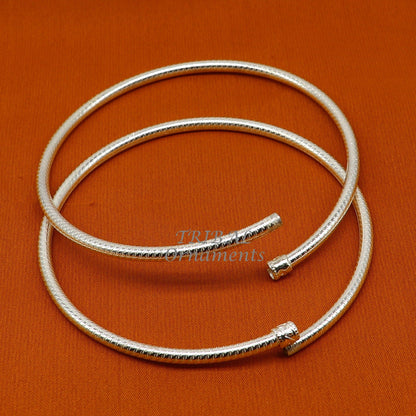 Sterling silver 3.5mm vintage Indian traditional foot kada anklet pair with hollow tribal design for women.