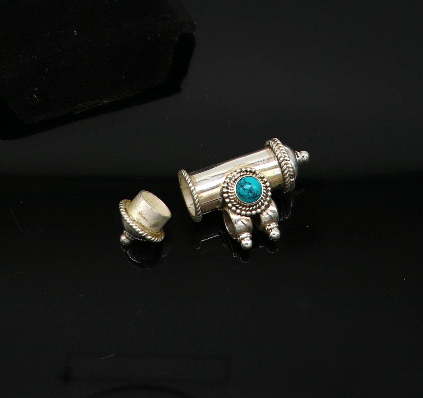 Fine 925 silver amulet pendant, fabulous turquoise stone box pendant, unique stylish fancy tribal jewelry, brides elegant pendant ssp379 - TRIBAL ORNAMENTS