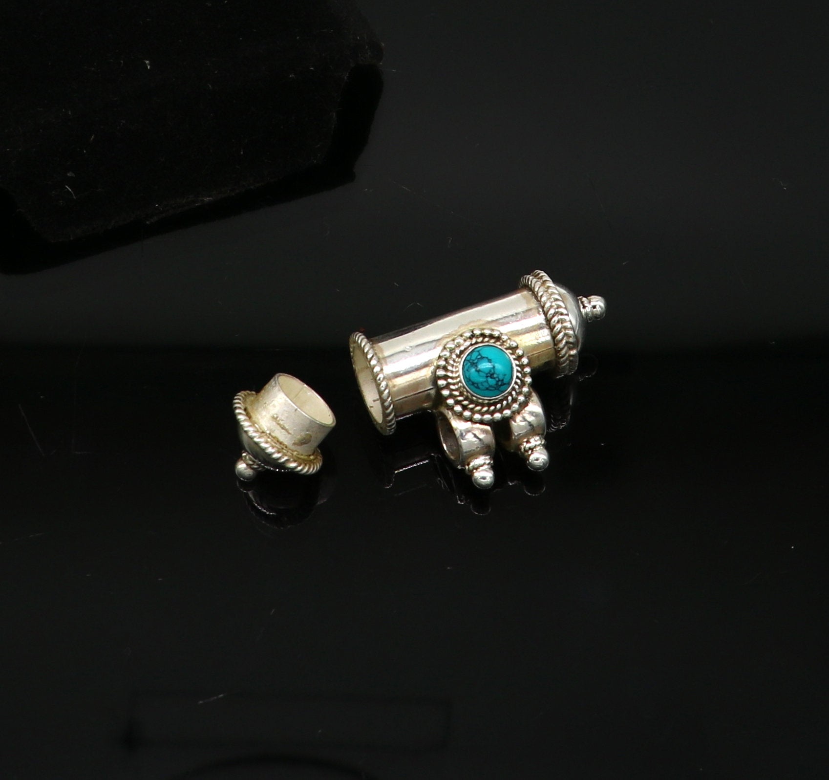 Fine 925 silver amulet pendant, fabulous turquoise stone box pendant, unique stylish fancy tribal jewelry, brides elegant pendant ssp379 - TRIBAL ORNAMENTS