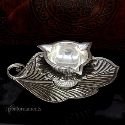 925 sterling silver Divine oil lamp with vintage tree leaf design, 3-joth puja lamp, ideal for gifting or religious ceremonies from India.
