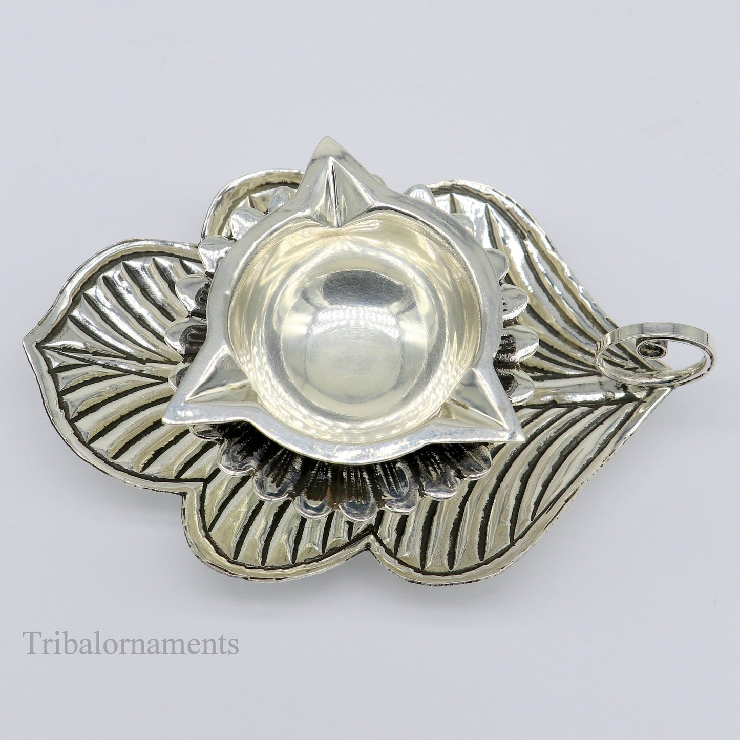 925 sterling silver Divine oil lamp, stunning tree leaf vintage design 3 joth lamp, best gifting puja utensils or article from India su479 - TRIBAL ORNAMENTS