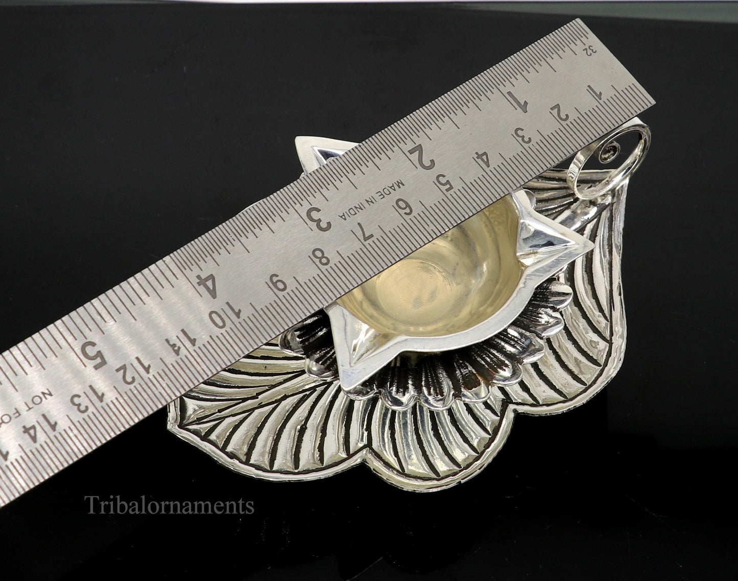 925 sterling silver Divine oil lamp, stunning tree leaf vintage design 3 joth lamp, best gifting puja utensils or article from India su479 - TRIBAL ORNAMENTS