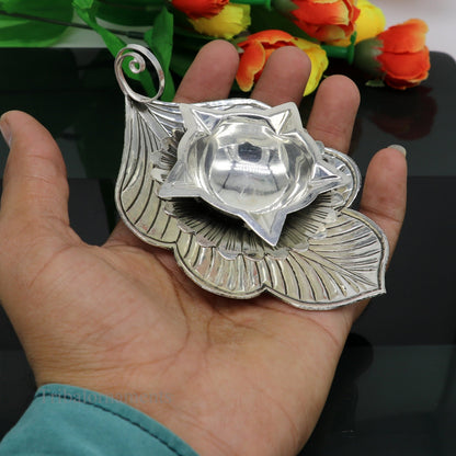 925 sterling silver Divine oil lamp with vintage tree leaf design, 5-joth puja lamp for gifting or religious rituals from India