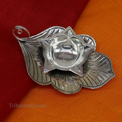 925 sterling silver Divine oil lamp with intricate tree leaf vintage design, traditional 5-joth lamp for puja or gifting from India