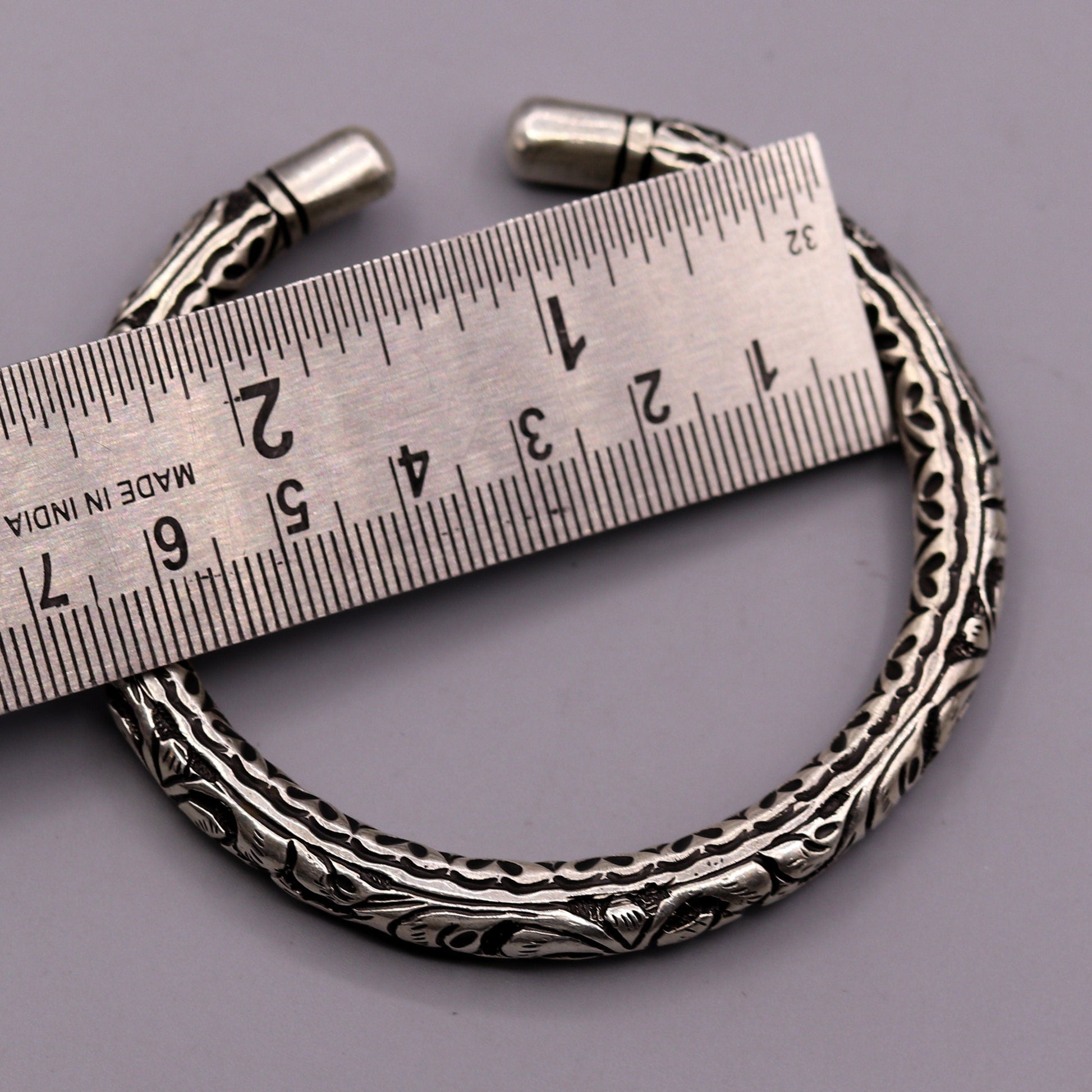 Fabulous 925 sterling silver handmade amazing engraving design wrist bangle bracelet kada, top class jewelry from Rajasthan India nsk63 - TRIBAL ORNAMENTS