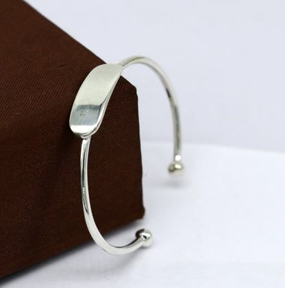 925 sterling silver baby bracelet bangle with a plain bright design, ideal for newborns and a thoughtful gift for babies.