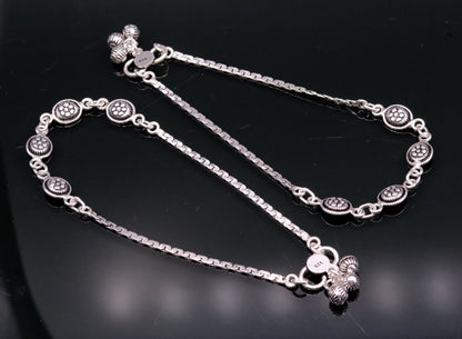 Sterling silver ankle bracelet with flower design, stylish charm feet bracelet, trendy silver anklet by TRIBAL ORNAMENTS.