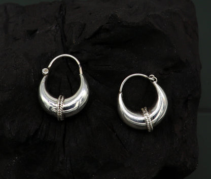 925 sterling silver fabulous hoops earring, vintage antique tribal kundal earring from Rajasthan India, best gifting unisex jewelry ear627 - TRIBAL ORNAMENTS