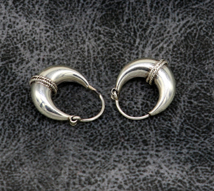 925 sterling silver fabulous hoops earring, vintage antique tribal kundal earring from Rajasthan India, best gifting unisex jewelry ear627 - TRIBAL ORNAMENTS