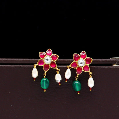 925 sterling silver gold-polished kundan work flower-shaped stud earrings with green and red stones, trendy modern jewelry.