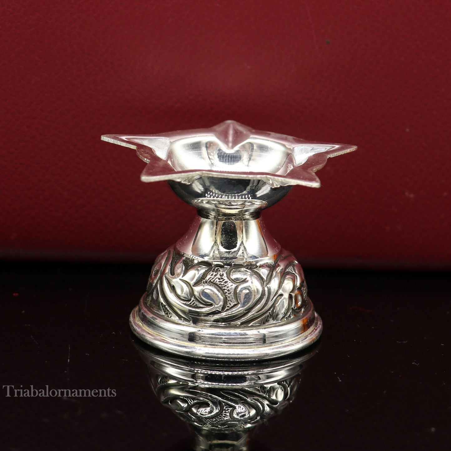 925 sterling silver gorgeous chitai work kandrai work design oil lamp, silver Deepak, silver temple article, Diwali puja utensils art su500 - TRIBAL ORNAMENTS