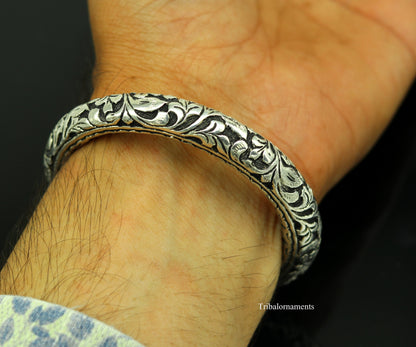 Sterling silver handcrafted chitai work bangle cuff with oxidized finish, stylish vintage tribal jewelry from TRIBAL ORNAMENTS.