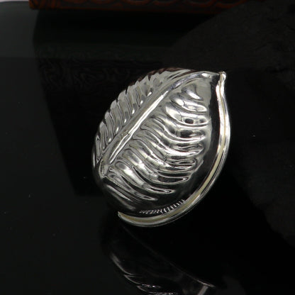 925 sterling silver handcrafted tilak and sindur bowls with intricate design, used as puja utensils for home temple rituals.