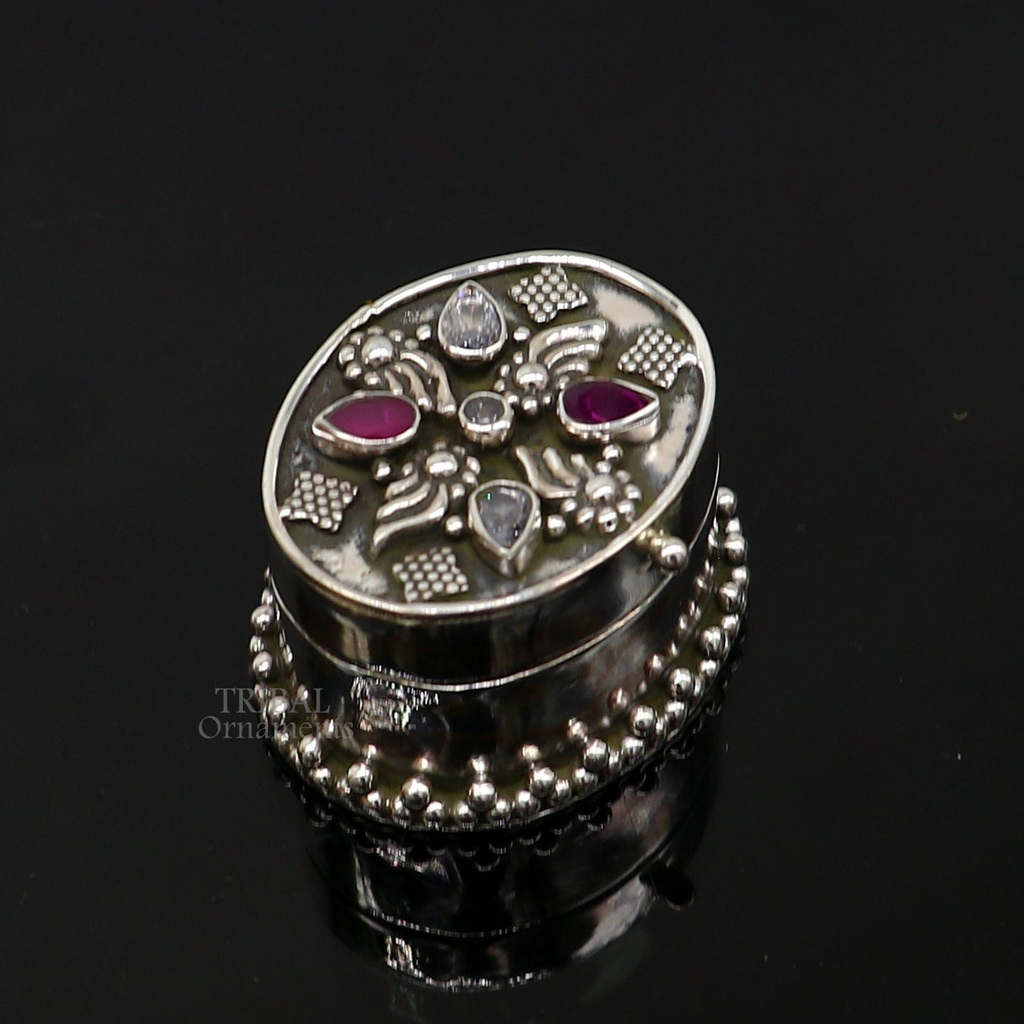 925 sterling silver handcrafted oval shape design red stone work trinket box, kajal eyeliner box, Sindur box brides gift silver box stb760 - TRIBAL ORNAMENTS