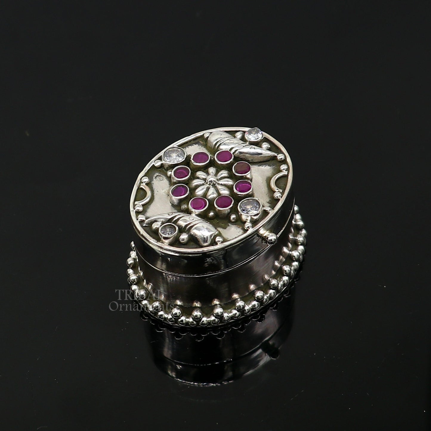 925 sterling silver handcrafted oval shape design stone work trinket box, kajal eyeliner box, Sindur box brides gift silver box stb759 - TRIBAL ORNAMENTS