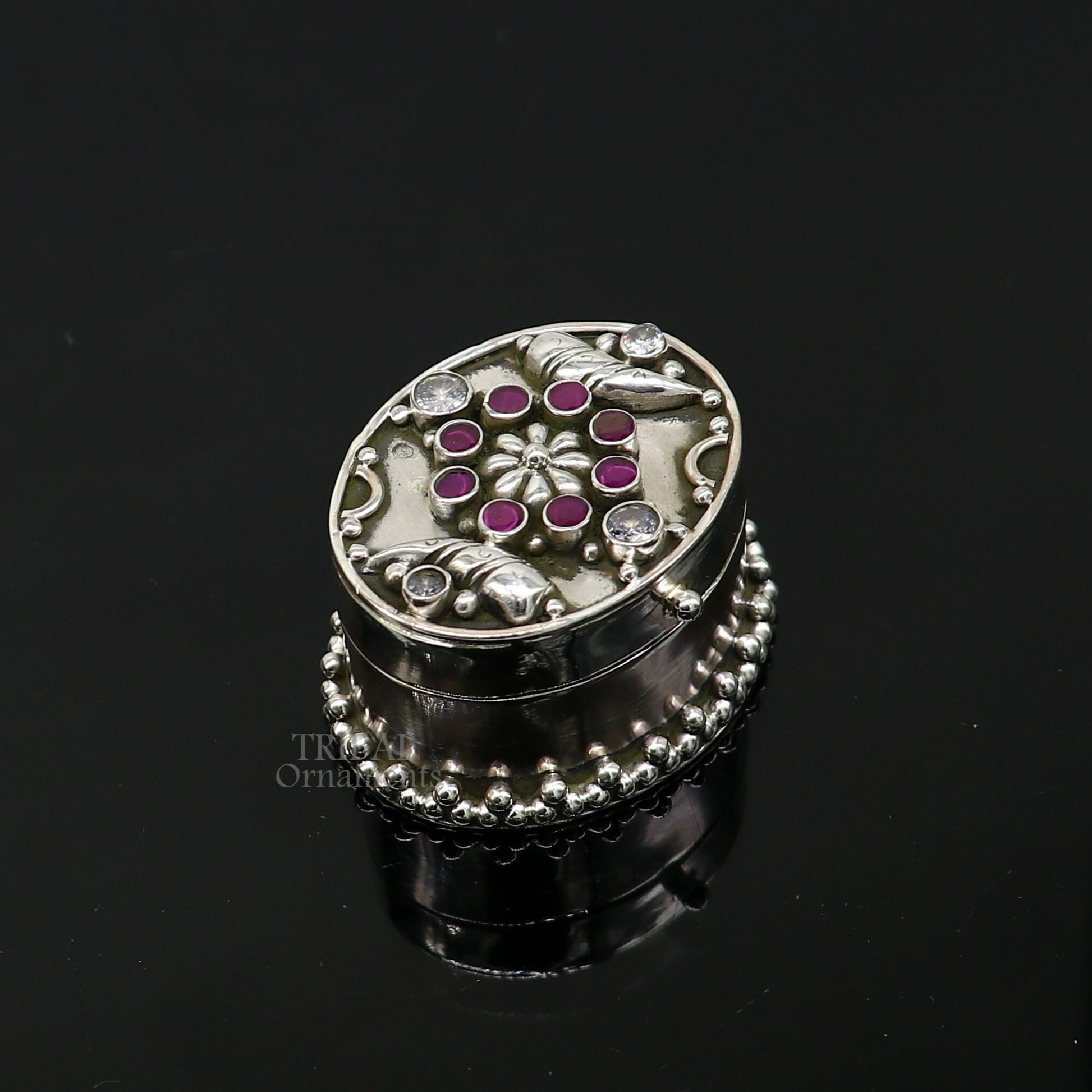 925 sterling silver handcrafted oval shape design stone work trinket box, kajal eyeliner box, Sindur box brides gift silver box stb759 - TRIBAL ORNAMENTS